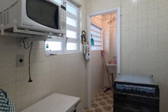 Cozinha de apartamento para alugar com 1 quarto, 48m² em Aparecida, Santos