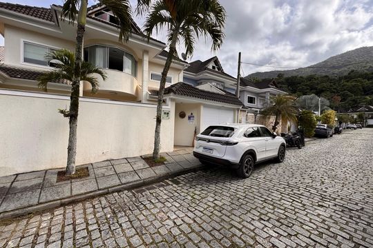 Fachada Imóvel de casa de condomínio à venda com 3 quartos, 220m² em Vargem Pequena - Quadra D, Rio de Janeiro
