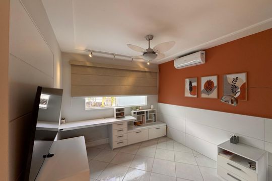 Suíte 2 de casa de condomínio à venda com 3 quartos, 220m² em Vargem Pequena - Quadra D, Rio de Janeiro