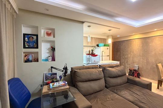 Sala de apartamento à venda com 2 quartos, 59m² em Parque Amazonia, Goiânia
