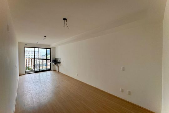 Kitnet/Studio para alugar com 1 quarto, 32m² em Centro, Rio de Janeiro