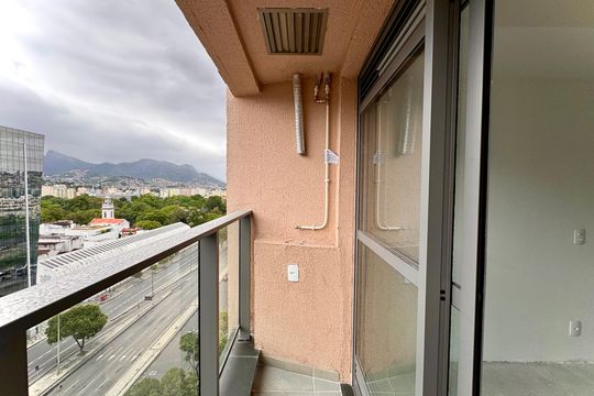 Kitnet/Studio para alugar com 1 quarto, 37m² em Centro, Rio de Janeiro