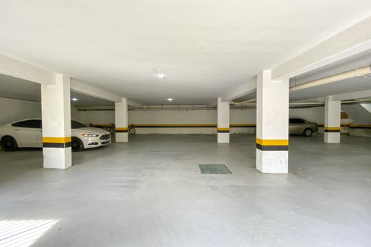 Área comum - Estacionamento de casa de condomínio à venda com 3 quartos, 160m² em Vila Mazzei, São Paulo