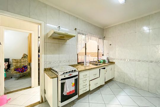 Cozinha de casa de condomínio à venda com 3 quartos, 160m² em Vila Mazzei, São Paulo