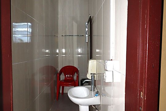 Área comum de casa à venda com 7 quartos, 300m² em Jardim Itu, Porto Alegre