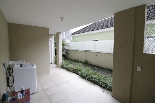 Área de Serviço de casa de condomínio à venda com 4 quartos, 490m² em Pechincha, Rio de Janeiro