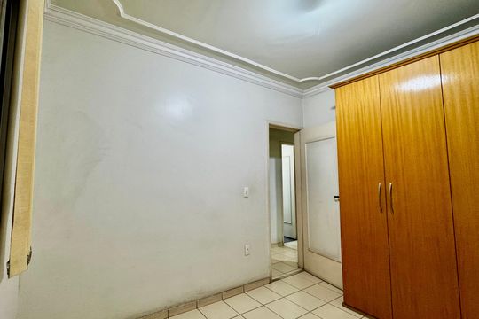 Quarto 1 de apartamento para alugar com 3 quartos, 96m² em Santa Efigênia, Belo Horizonte