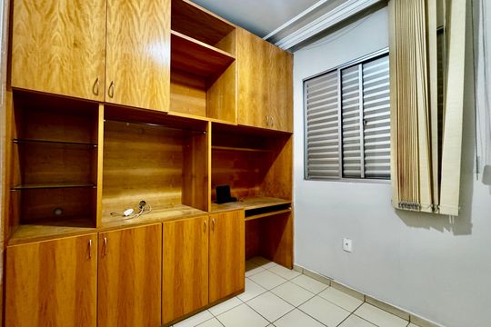 Quarto 1 de apartamento para alugar com 3 quartos, 96m² em Santa Efigênia, Belo Horizonte