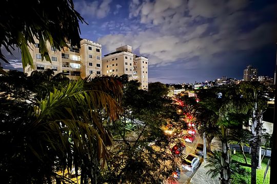 Vista de apartamento para alugar com 3 quartos, 96m² em Santa Efigênia, Belo Horizonte