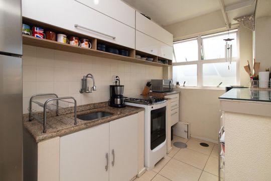 Cozinha de apartamento à venda com 3 quartos, 130m² em Tristeza, Porto Alegre