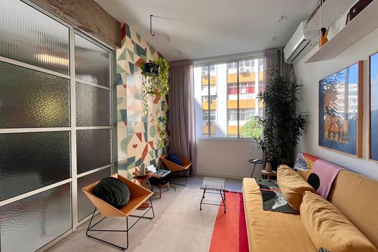 Sala  de apartamento à venda com 1 quarto, 80m² em Copacabana, Rio de Janeiro