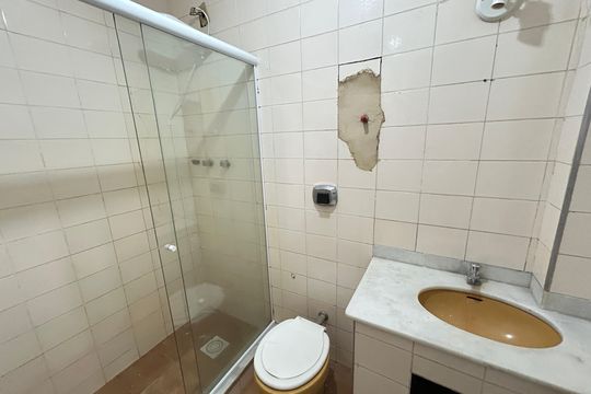 Área comum de casa à venda com 4 quartos, 327m² em Vila Valqueire, Rio de Janeiro