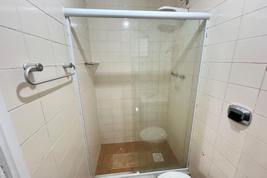 Área comum de casa à venda com 4 quartos, 327m² em Vila Valqueire, Rio de Janeiro