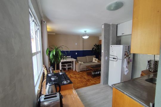 Cozinha de apartamento à venda com 2 quartos, 77m² em Petrópolis, Porto Alegre