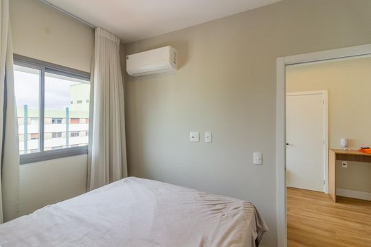 Suíte de apartamento para alugar com 1 quarto, 25m² em Pinheiros, São Paulo
