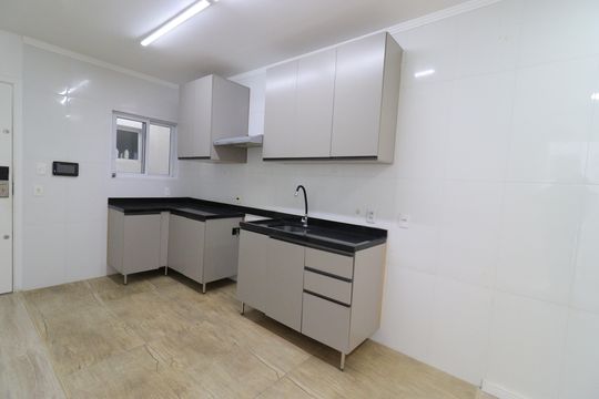 Cozinha de apartamento à venda com 2 quartos, 38m² em Vila Sofia, São Paulo