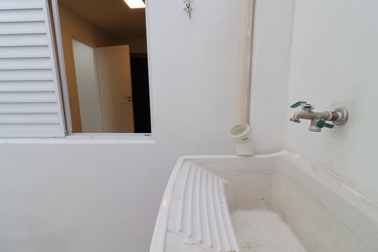 Área de Serviço de apartamento à venda com 2 quartos, 38m² em Vila Sofia, São Paulo