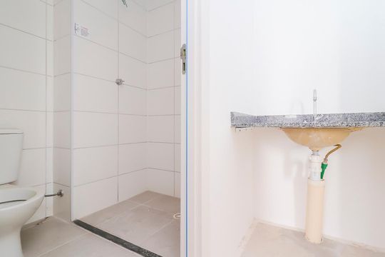 Banheiro de apartamento para alugar com 2 quartos, 35m² em São Miguel, São Paulo