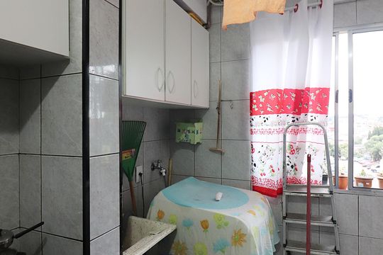 Cozinha e Área de Serviço de apartamento à venda com 2 quartos, 48m² em Jardim Santo Ignacio, São Bernardo do Campo