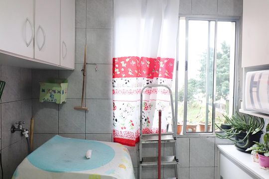 Cozinha e Área de Serviço de apartamento à venda com 2 quartos, 48m² em Jardim Santo Ignacio, São Bernardo do Campo