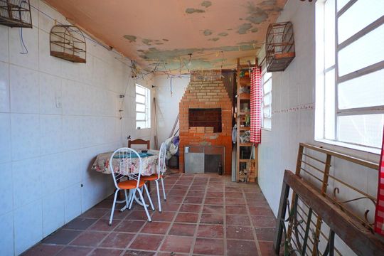 Garagem  de casa para alugar com 2 quartos, 41m² em Lomba do Pinheiro, Porto Alegre