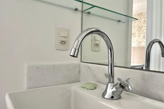 Lavabo de apartamento à venda com 1 quarto, 43m² em Vila Clementino, São Paulo