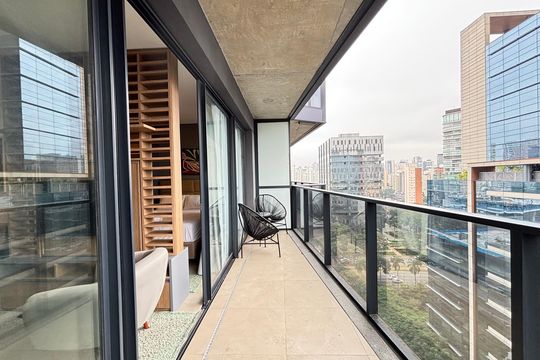 Varanda de kitnet/studio para alugar com 1 quarto, 42m² em Vila Olímpia, São Paulo