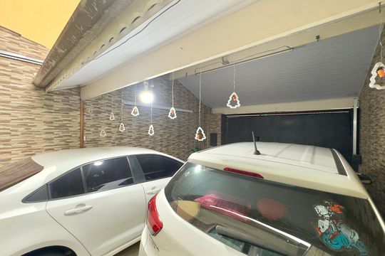 Garagem de casa à venda com 4 quartos, 200m² em Jardim Santa Clara, Guarulhos