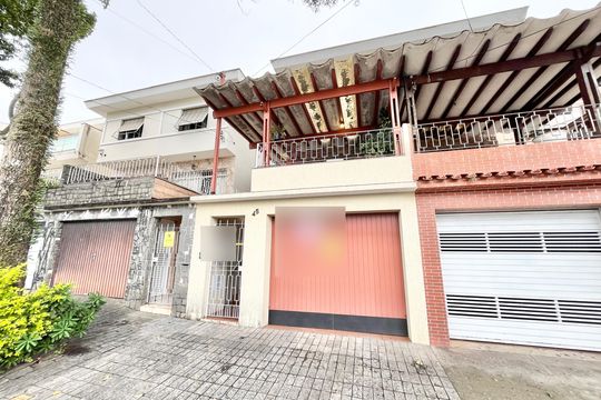 Fachada de casa à venda com 3 quartos, 198m² em Água Fria, São Paulo
