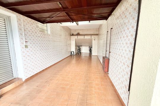 Garagem de casa à venda com 3 quartos, 198m² em Água Fria, São Paulo