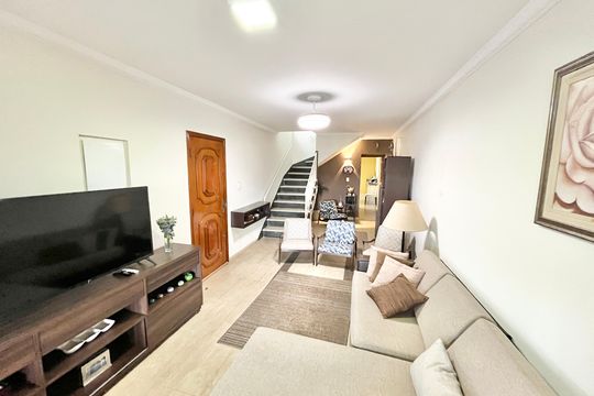 Sala de casa à venda com 3 quartos, 198m² em Água Fria, São Paulo