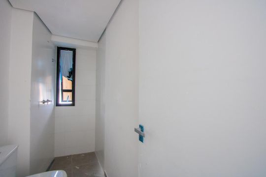 Banheiro de kitnet/studio à venda com 1 quarto, 30m² em Jardim, Santo André