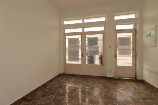 Garagem de casa à venda com 3 quartos, 133m² em Vila Assunção, Santo André