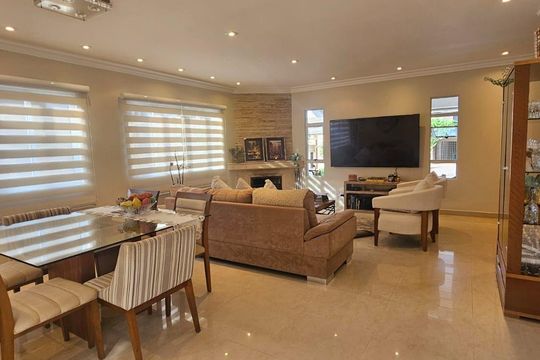 Casa para alugar com 4 quartos, 300m² em Morada dos Pinheiros (Aldeia da Serra), Barueri
