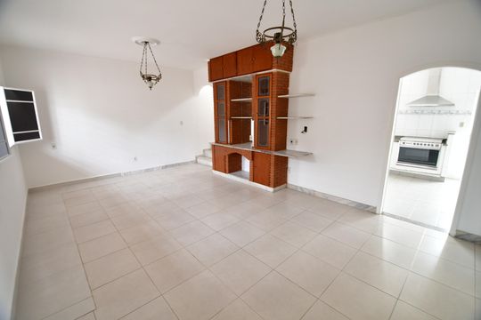 Casa à venda com 4 quartos, 335m² em Jardim Chapadão, Campinas