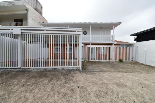 Fachada de casa à venda com 4 quartos, 335m² em Jardim Chapadão, Campinas