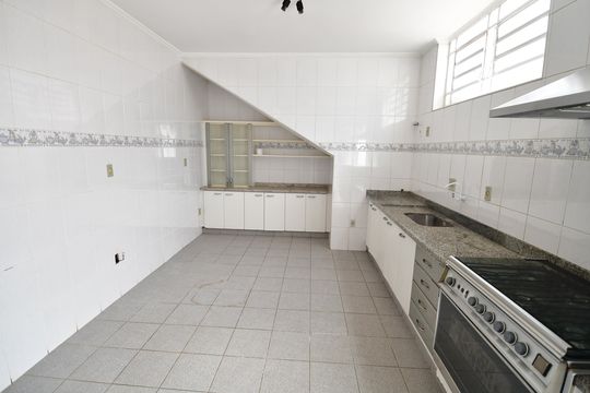 Cozinha de casa à venda com 4 quartos, 335m² em Jardim Chapadão, Campinas