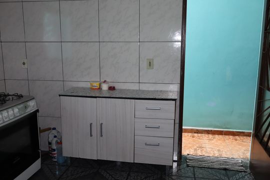 Quarto de Serviço de casa à venda com 4 quartos, 125m² em Parque dos Bancarios, São Paulo