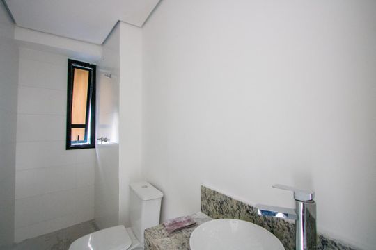 Banheiro de apartamento à venda com 1 quarto, 30m² em Jardim, Santo André