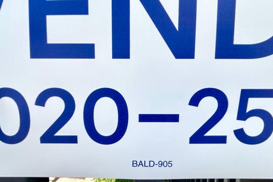 Código da placa BALD-905 de apartamento à venda com 3 quartos, 89m² em Jardim Santa Mena, Guarulhos