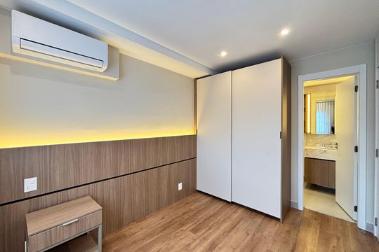 Suíte de apartamento para alugar com 1 quarto, 42m² em Indianópolis, São Paulo