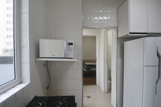 Cozinha de apartamento para alugar com 2 quartos, 90m² em Centro, Guarujá