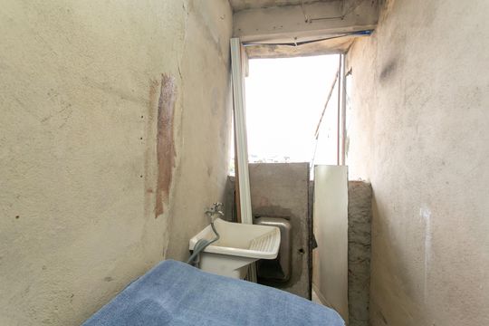 Área de Serviço  de casa para alugar com 4 quartos, 210m² em Parque Savoi City, São Paulo
