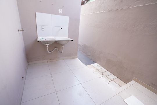 Casa à venda com 3 quartos, 100m² em Jardim Atlantico, Goiânia