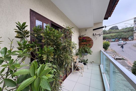 Varanda da Sala - Casa 1 de casa à venda com 5 quartos, 327m² em Vila Renato, São Paulo