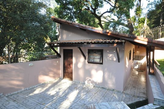 Edícula de casa à venda com 4 quartos, 900m² em Tremembé, São Paulo