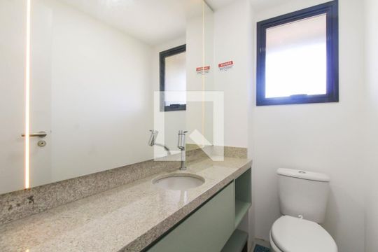 Banheiro de apartamento à venda com 2 quartos, 107m² em Centro, Canoas