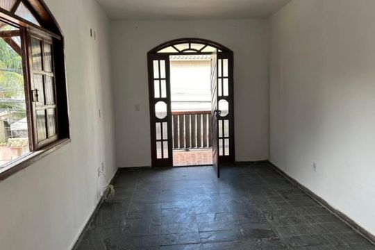 Casa para alugar com 3 quartos, 140m² em Nova Alianca, Rio das Ostras