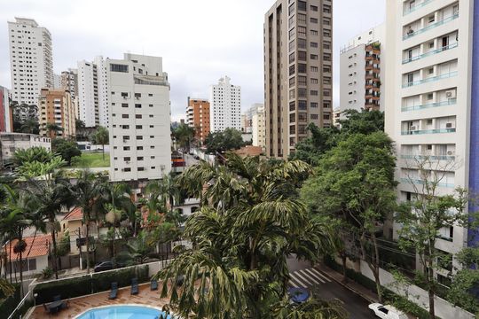 Vista da Varanda de apartamento à venda com 3 quartos, 168m² em Real Parque, São Paulo
