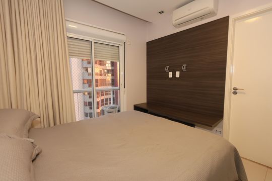 Apartamento para alugar com 4 quartos, 225m² em Setor Bueno, Goiânia